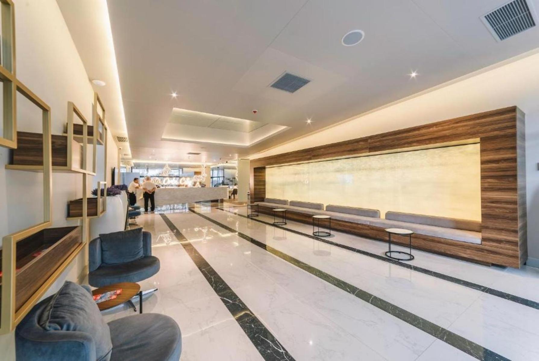 Orbi City Hotel With Sea View Batumi Bagian luar foto