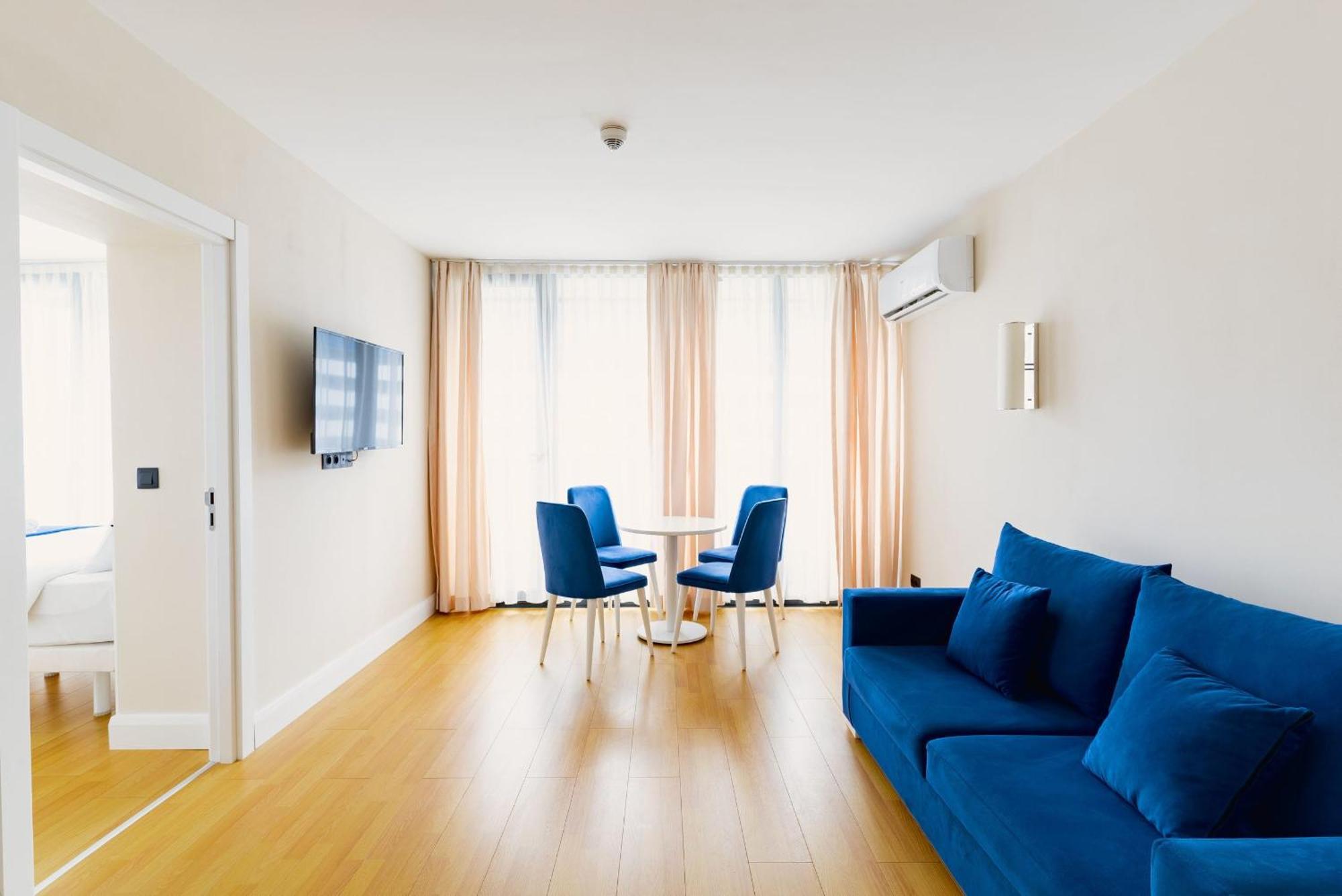 Orbi City Hotel With Sea View Batumi Bagian luar foto
