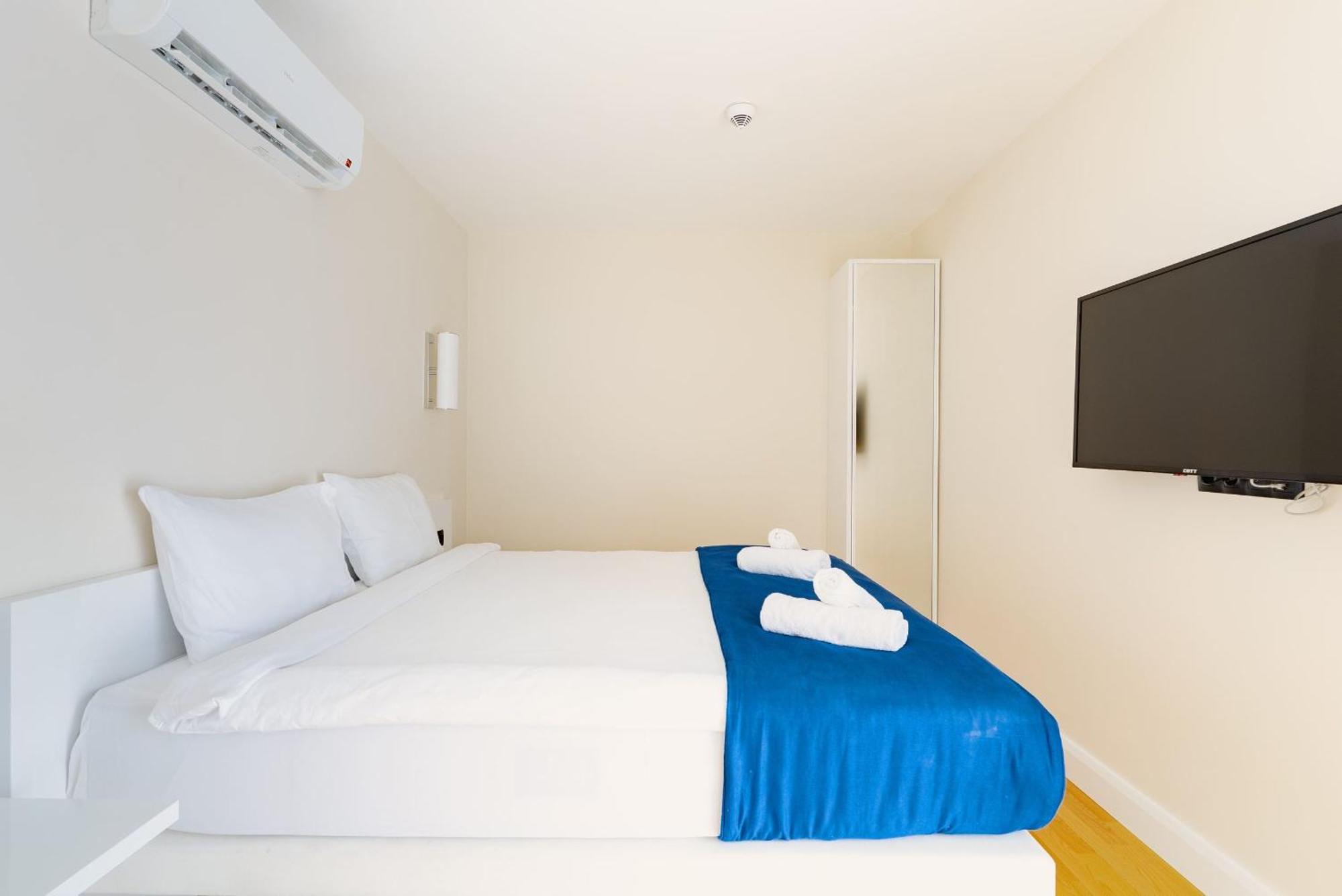 Orbi City Hotel With Sea View Batumi Bagian luar foto