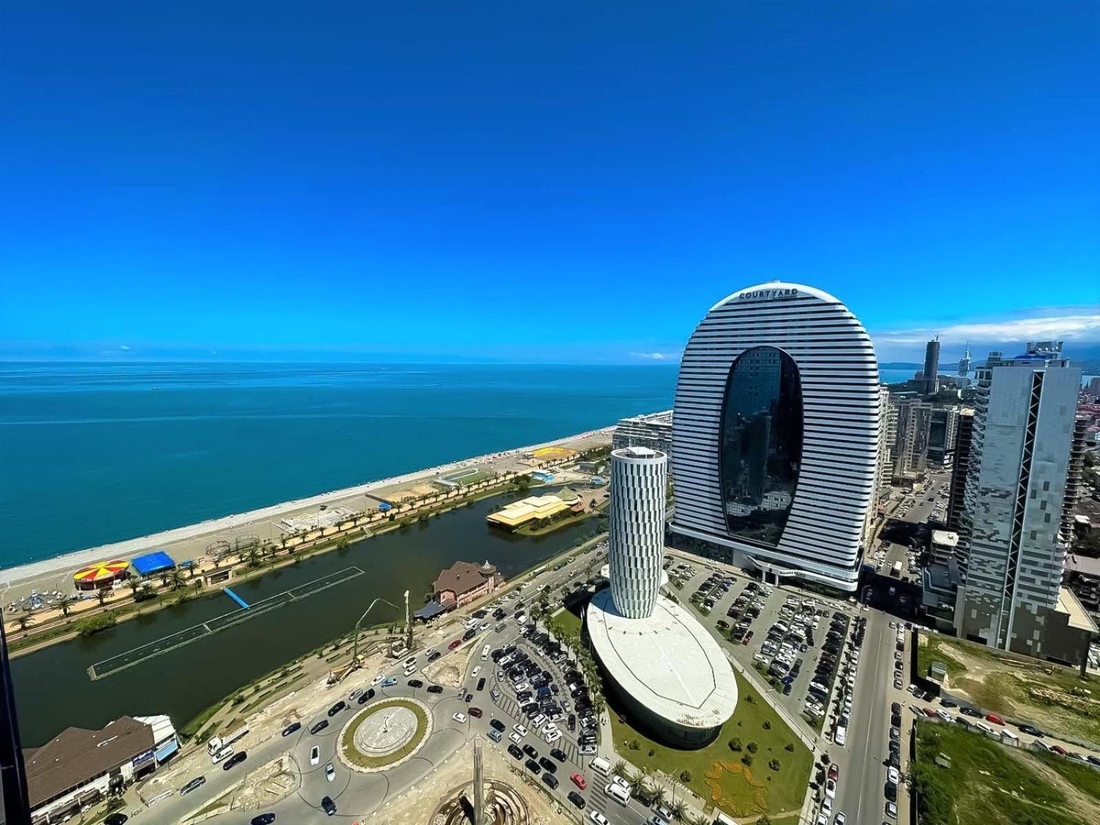 Orbi City Hotel With Sea View Batumi Bagian luar foto