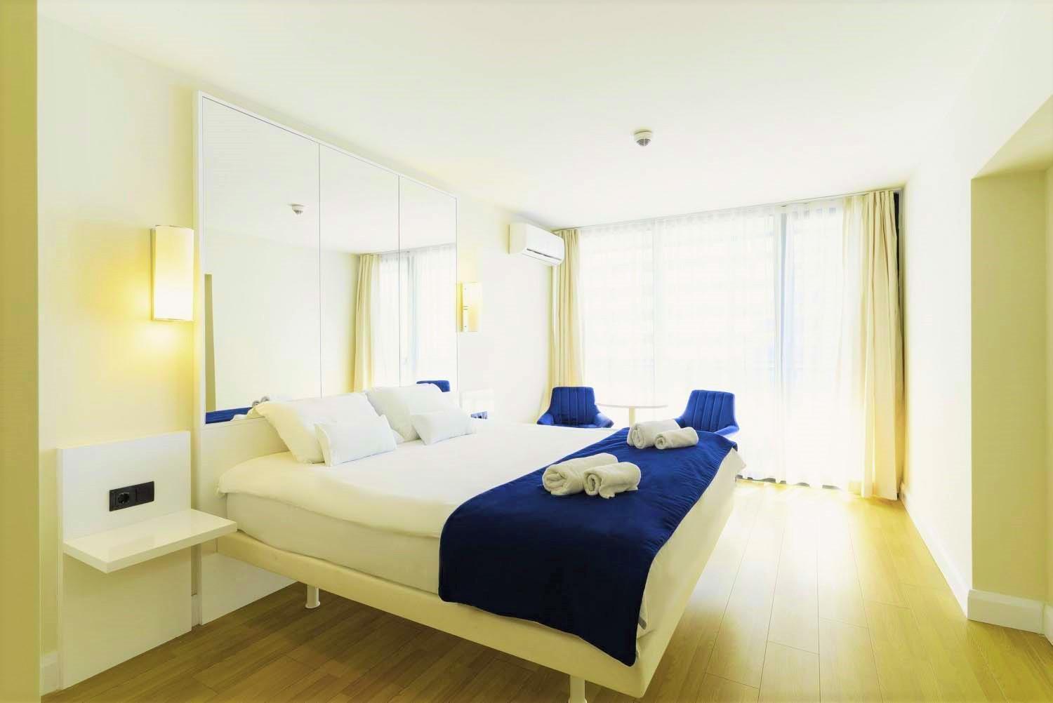 Orbi City Hotel With Sea View Batumi Bagian luar foto