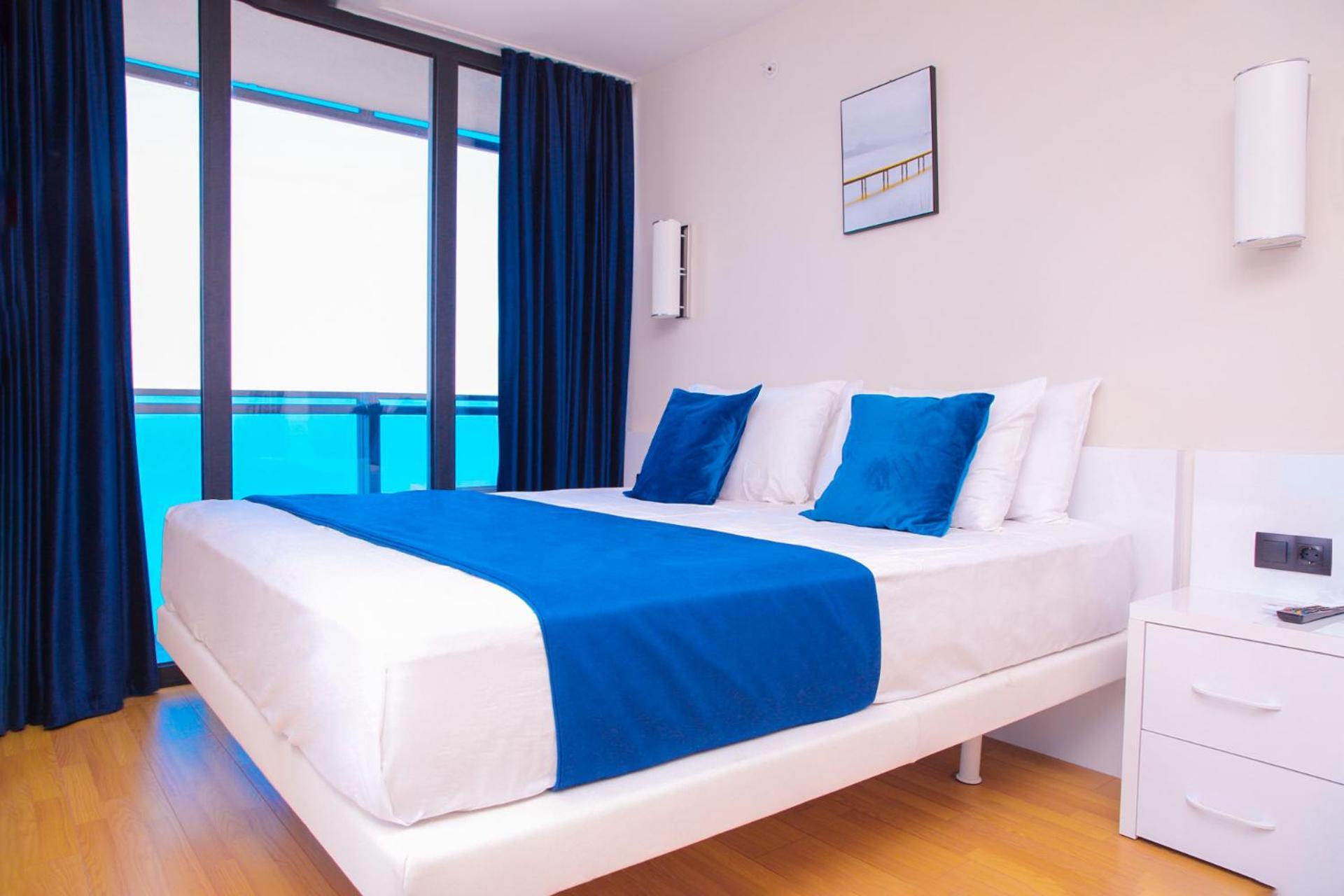 Orbi City Hotel With Sea View Batumi Bagian luar foto