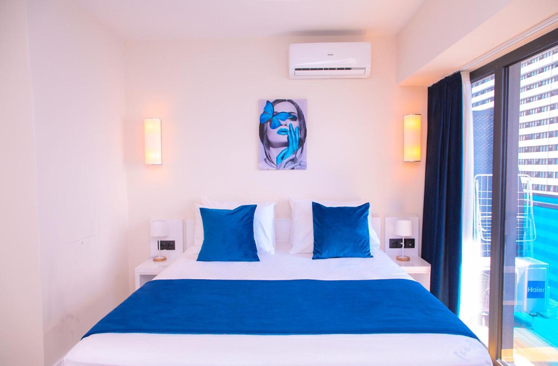 Orbi City Hotel With Sea View Batumi Bagian luar foto