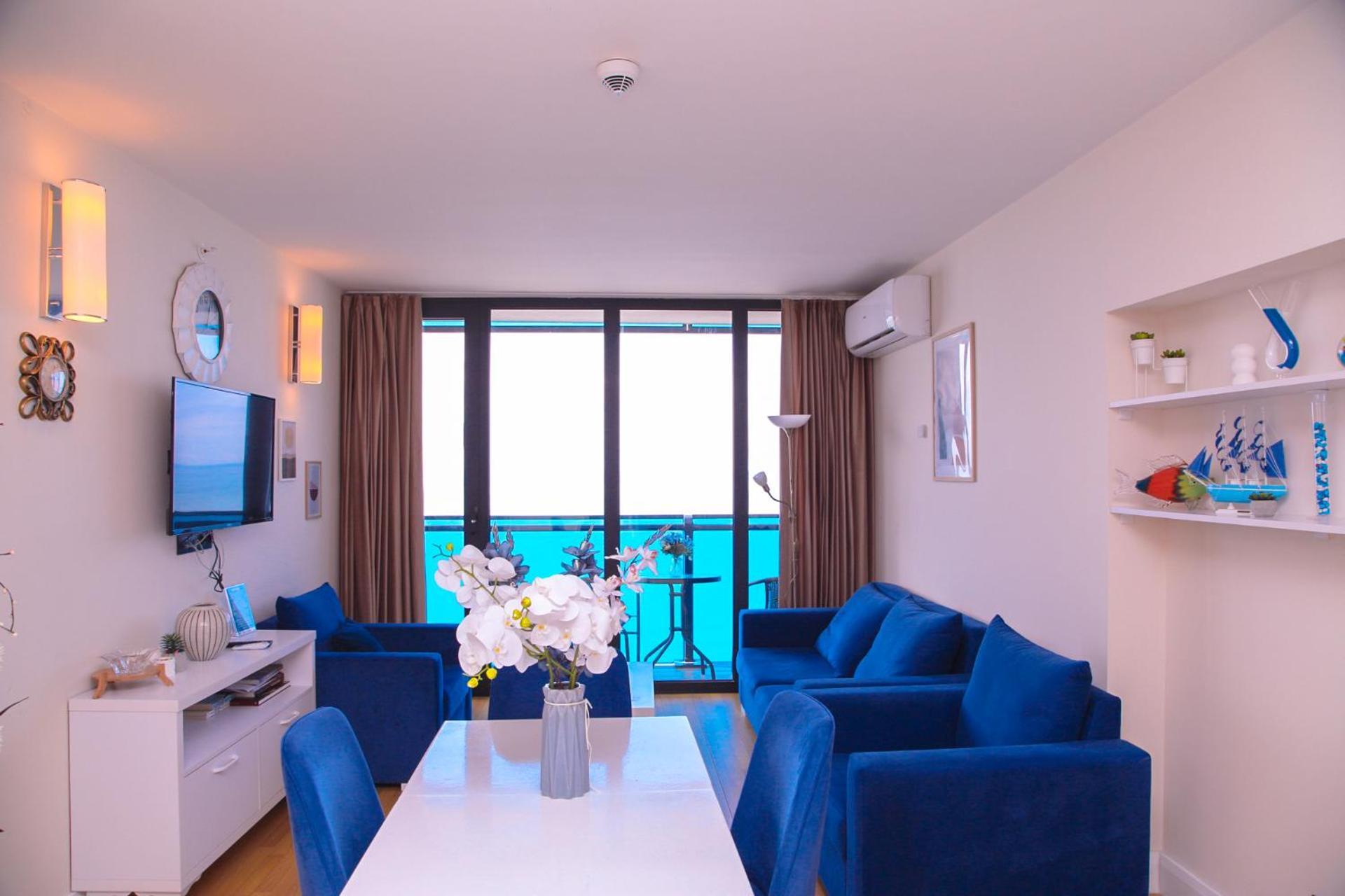 Orbi City Hotel With Sea View Batumi Bagian luar foto